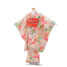 画像をギャラリービューアに読み込む, 7歳女の子 ベージュ格子 梅文 (No.7037)