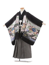 画像をギャラリービューアに読み込む, 5歳男の子 黒ぼかし・兜 松に扇面吉祥文 (No.7510)