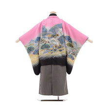 画像をギャラリービューアに読み込む, 5歳男の子 はかま ピンクから黒ぼかし・鷹 松波に片輪車 (No.7516)