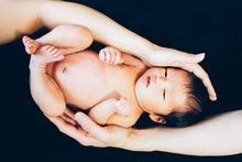 画像をギャラリービューアに読み込む, 大阪 おくるみニューボーンフォトの出張写真撮影|ファミフォト関西