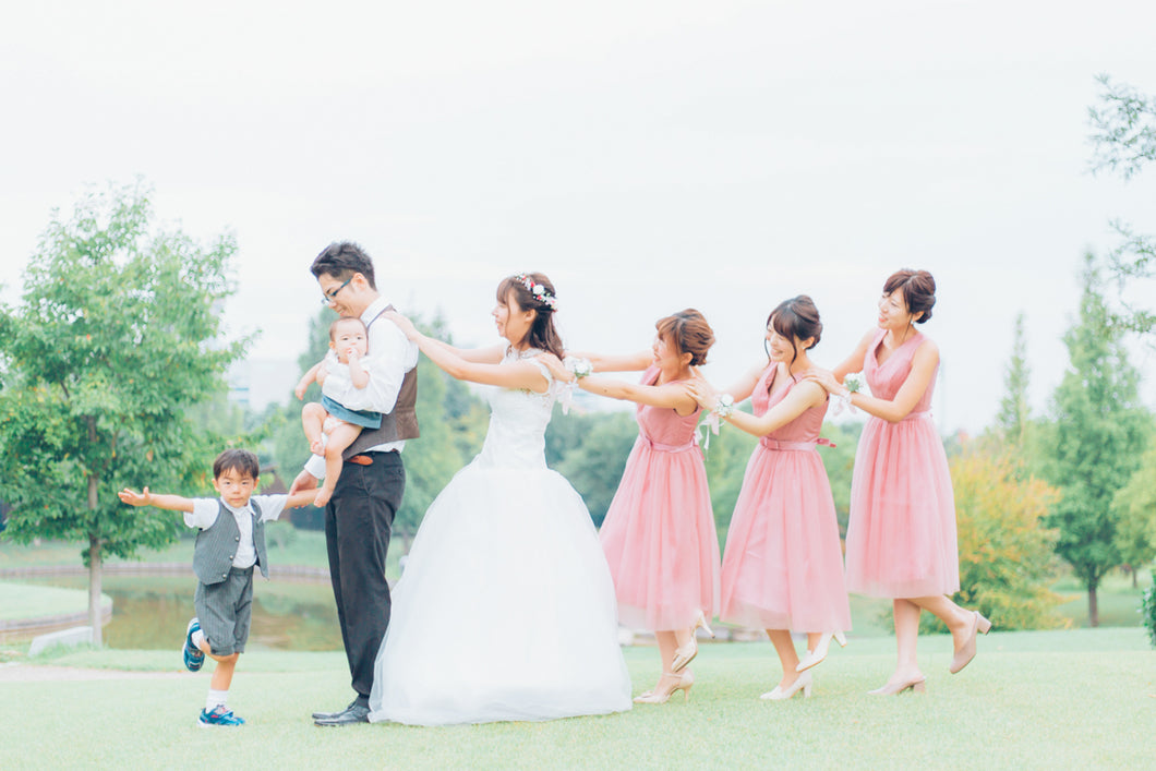 大阪 結婚式の前撮り・フォトウェディングの出張写真撮影｜ファミフォト関西